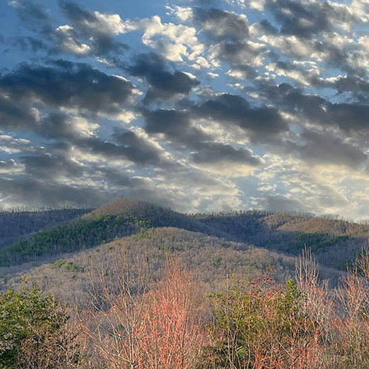 sunrise in the blue ridge mountains<br />
